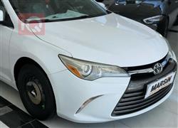 تۆیۆتا کامری